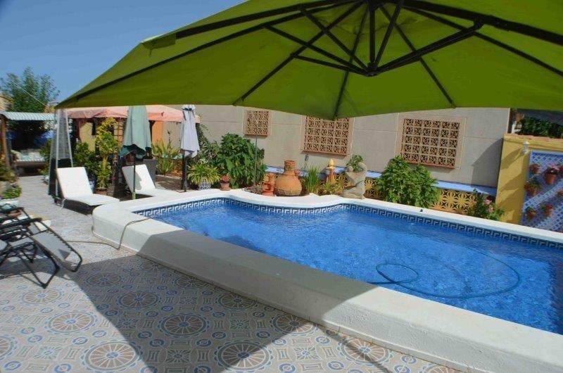 4 Bedroom 2 Bathroom Villa in Torrevieja