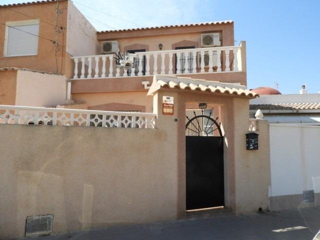 4 Bedroom 2 Bathroom Terraced house in Torrevieja