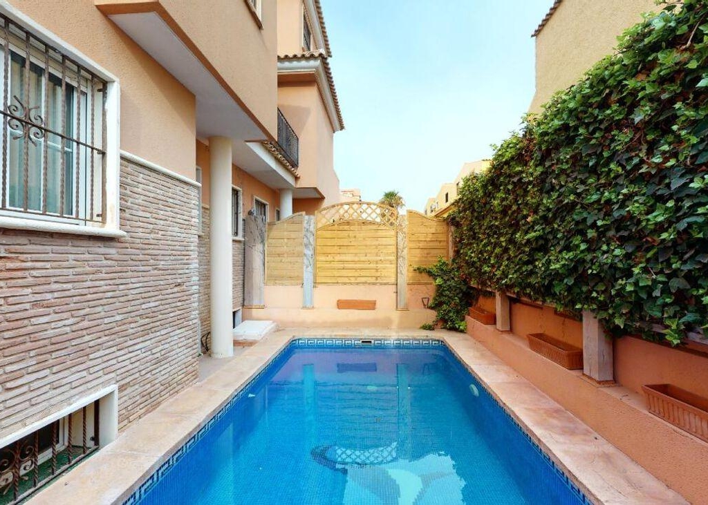 3 Bedroom 2 Bathroom Terraced house in Torrevieja