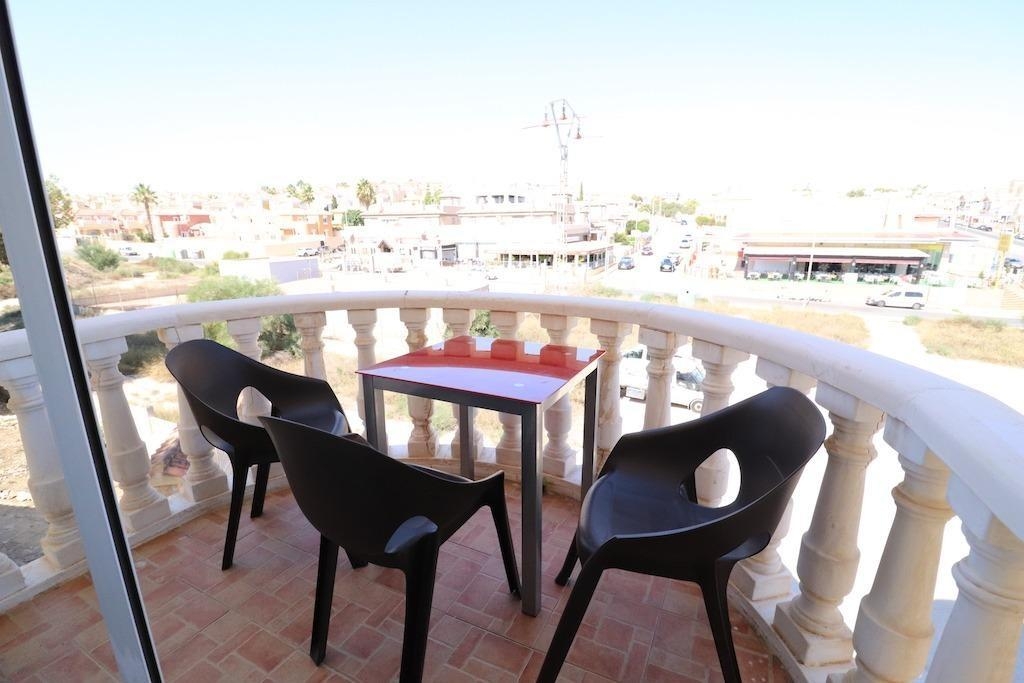 2 Bedroom 1 Bathroom Apartment in Orihuela Costa