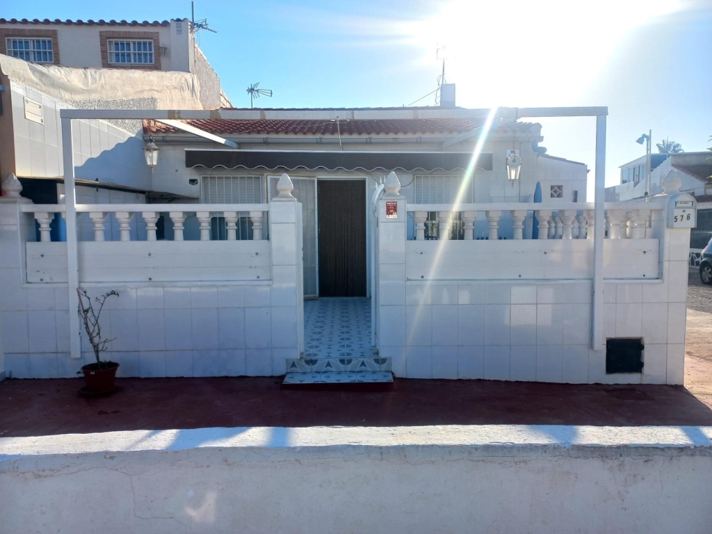 3 Bedroom 1 Bathroom Terraced house in Torrevieja