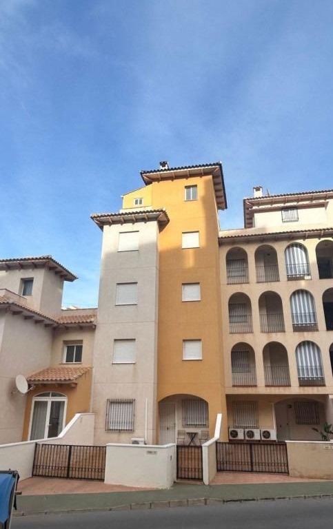 2 Bedroom 1 Bathroom Penthouse in Orihuela Costa