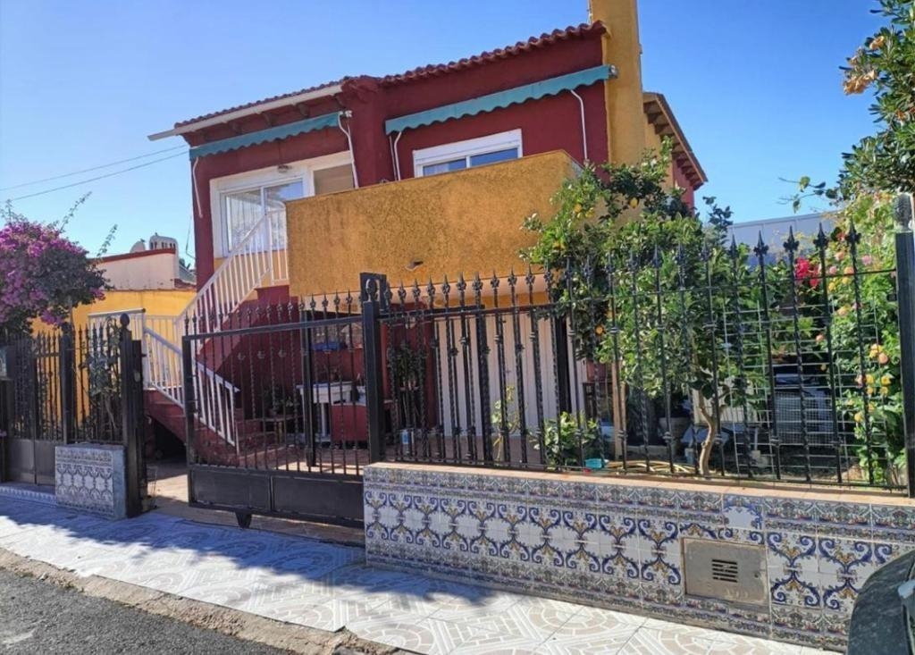 3 Bedroom 1 Bathroom Villa in Orihuela Costa