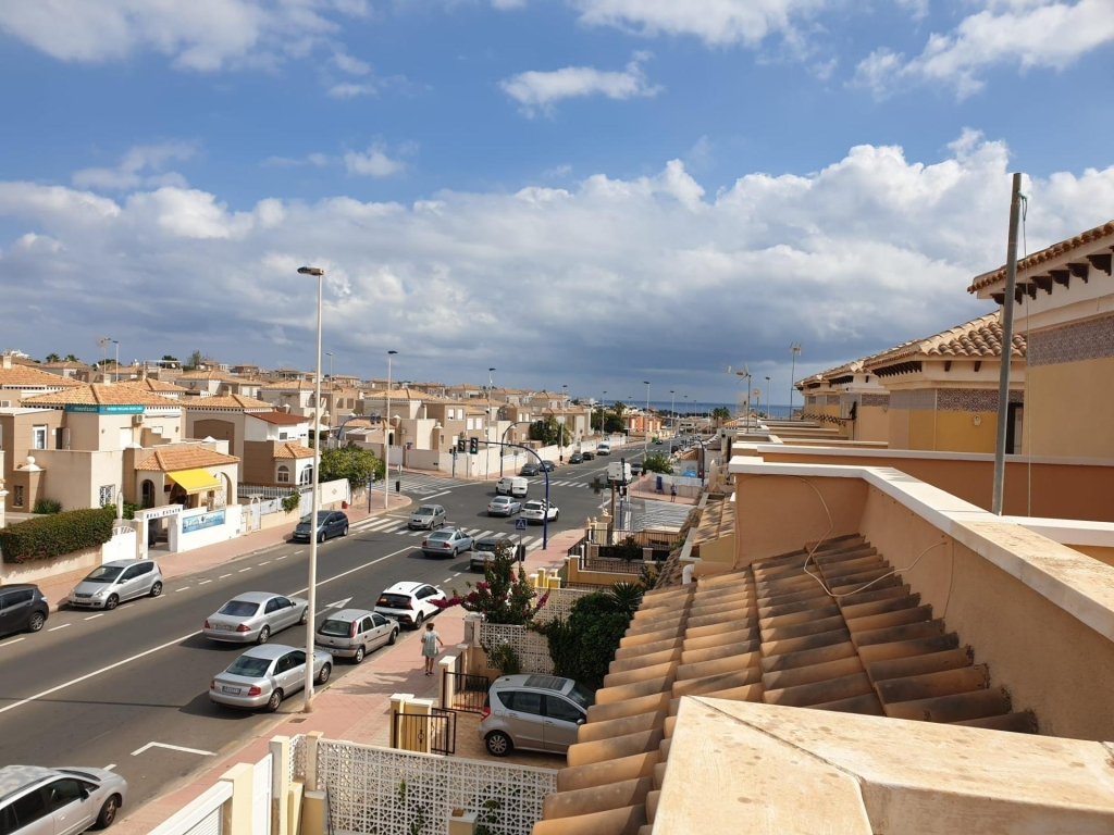 3 Bedroom 2 Bathroom Villa in Torrevieja