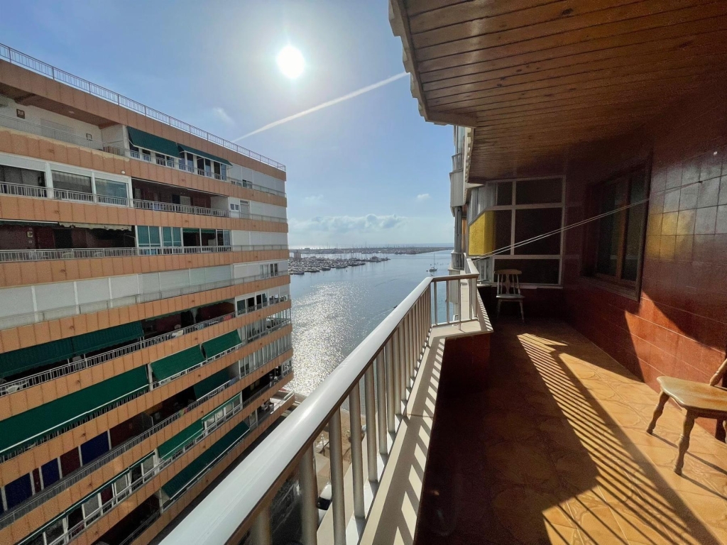 3 Bedroom 1 Bathroom Apartment in Torrevieja