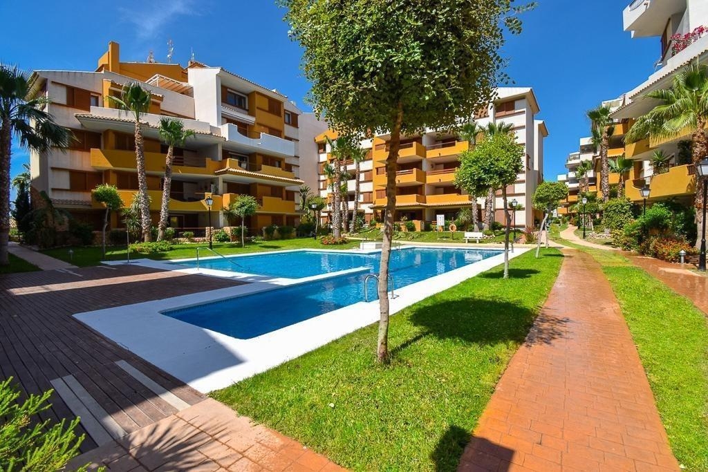 4 Bedroom 2 Bathroom Apartment in Torrevieja