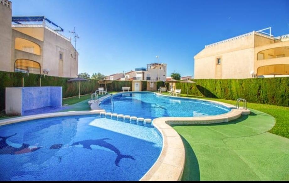 2 Bedroom 1 Bathroom Villa in Torrevieja