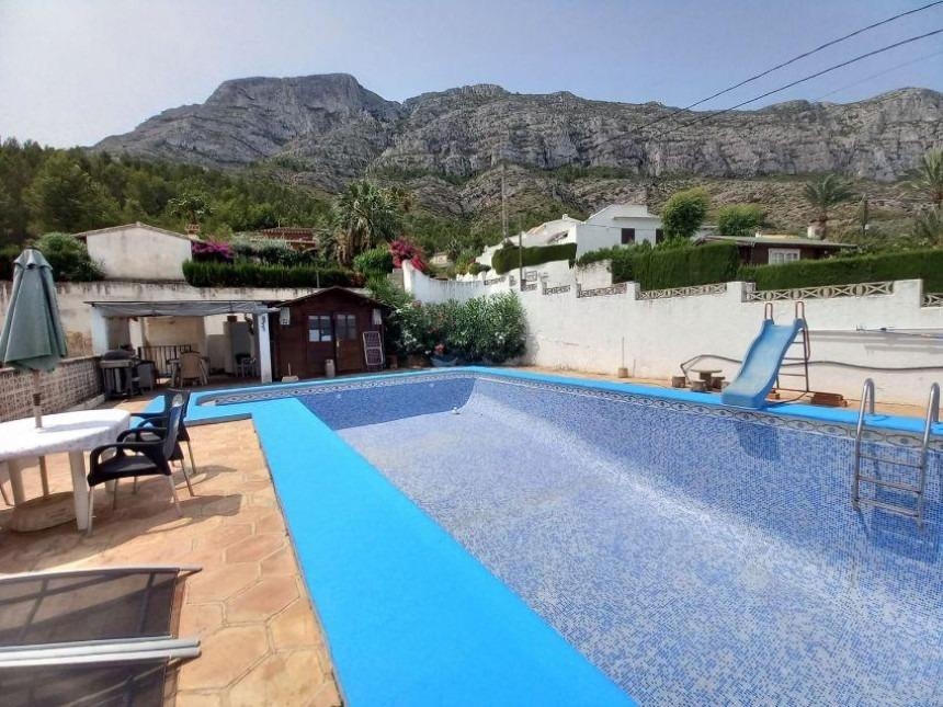 3 Bedroom 2 Bathroom Villa in Denia