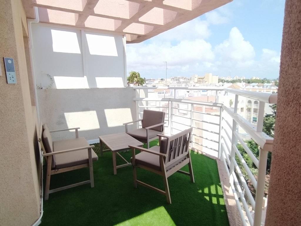 ATICO DUPLEX en 5ª planta CON ASCENSOR.
