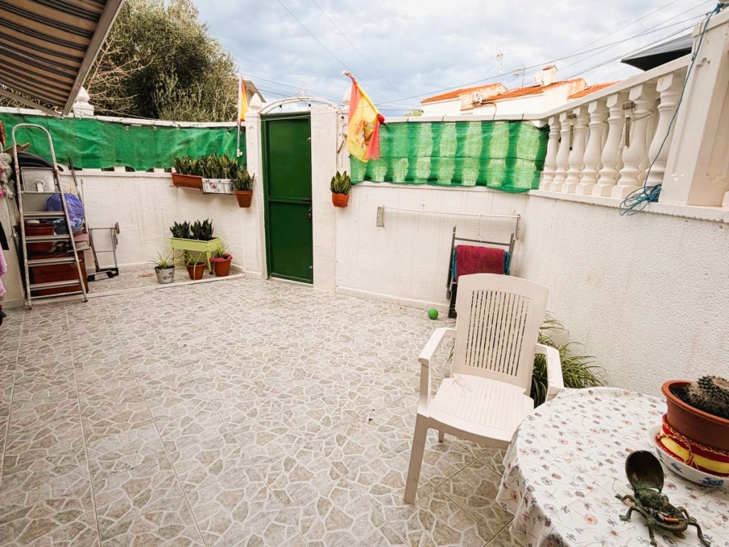 BUNGALOW IN TORREVIEJA 